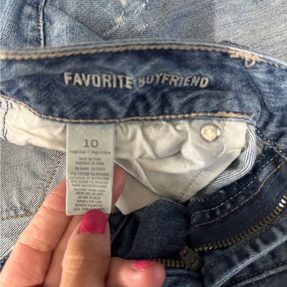 American Eagle Outfitters Favorite Boyfriend Low Rise Jean - Picture 4 of 4